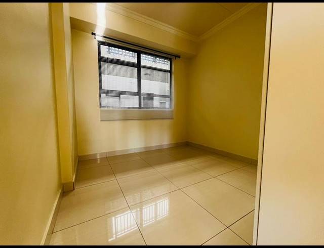 2 BEDROOM APARTMENT FOR SALE IN UMHLANGA RIDGE